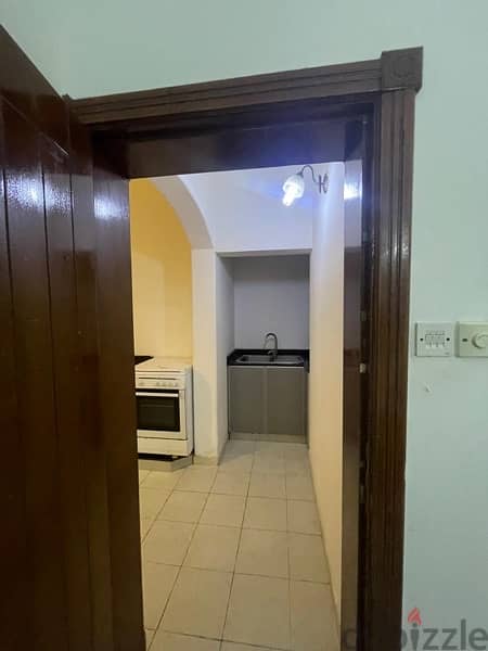 for rent one bedroom flat in Karranah for 150 with EWA 2