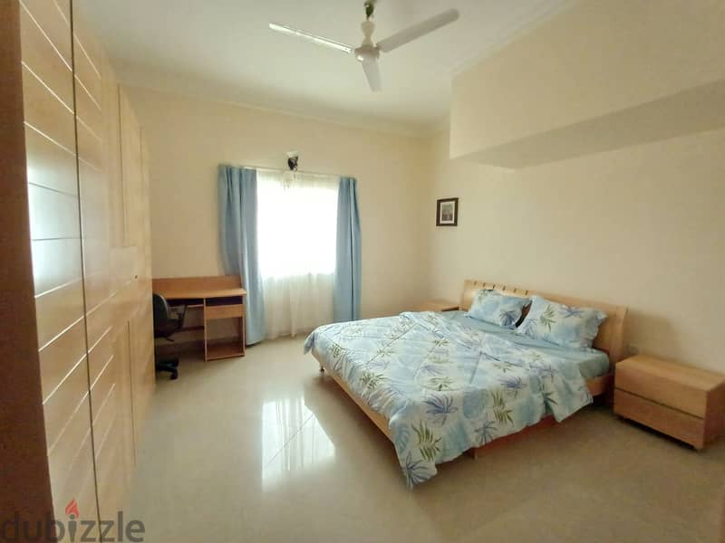 Extremely Spacious | Balcony | Natural Light | Wifi & Housekeeping 7