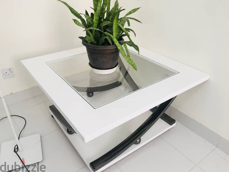 White Center Table or coffee Table 0