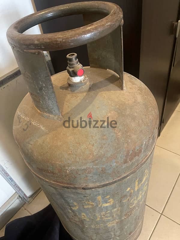 gas cylinder 0