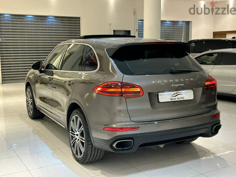 Porsche Cayenne 2016 model FOR SALE 4