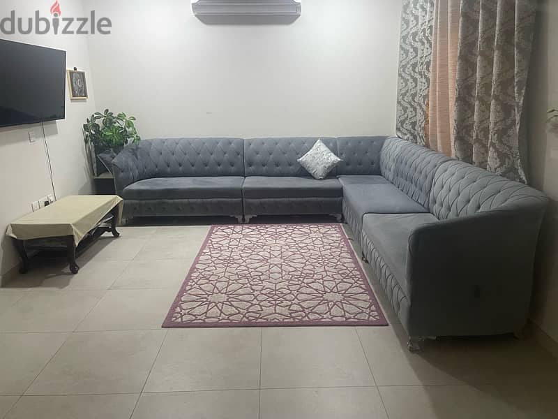 9 seater sofa - 2 meter each side 0