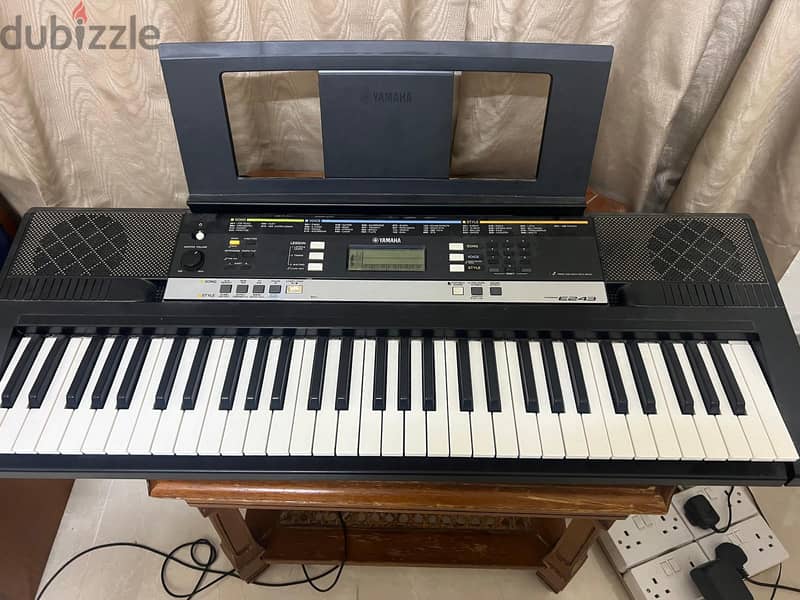 KEYBOARD/PIANO - Yamaha PSR E243 0