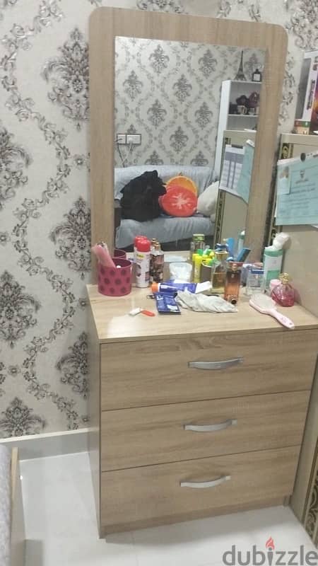 for sale bedroom set 160x200cm 3 door wardrobe and dressing table 0