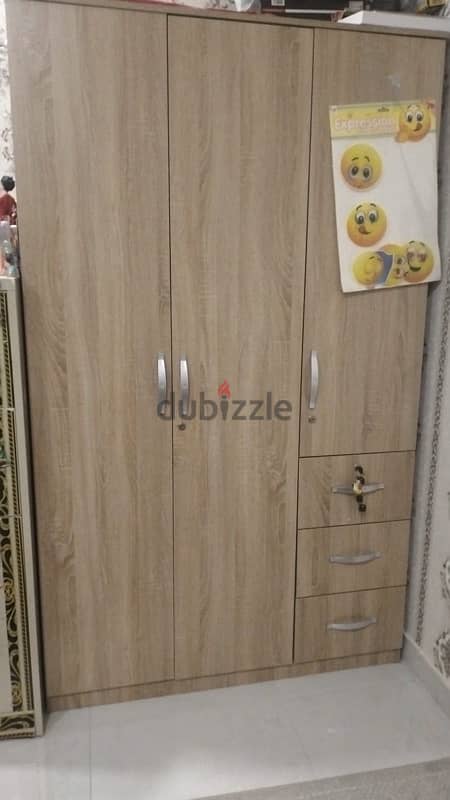 for sale bedroom set 160x200cm 3 door wardrobe and dressing table 2