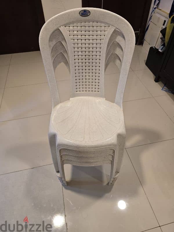 4 Nilkamal plastic chairs for sale 3