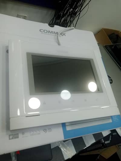 COMMAX