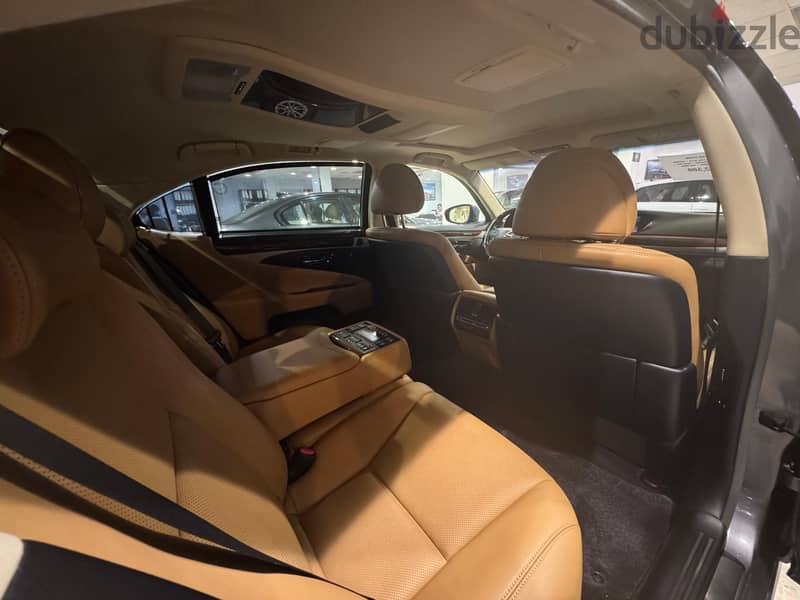 Lexus LS 460L 2015 9