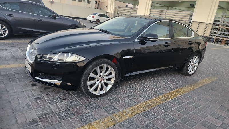 Jaguar XF 2015 4