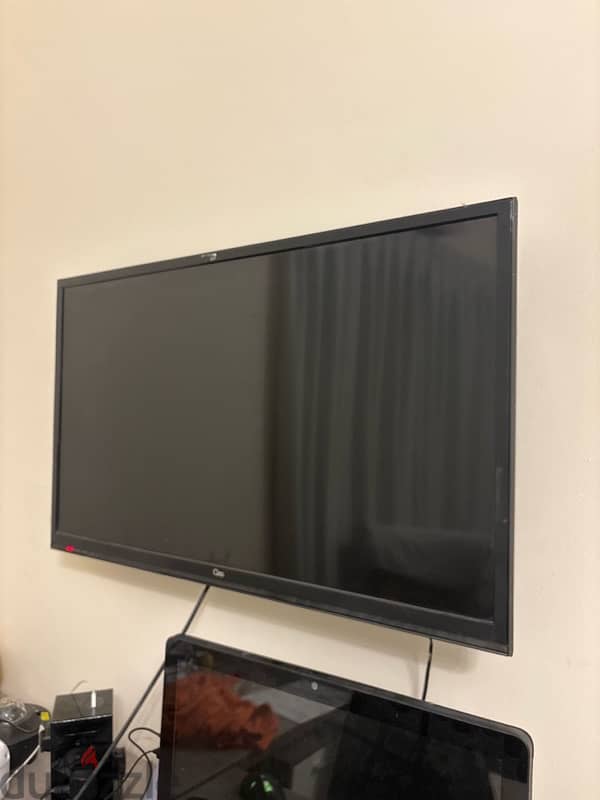 Class 40 Inch Tv Screen new condition 0