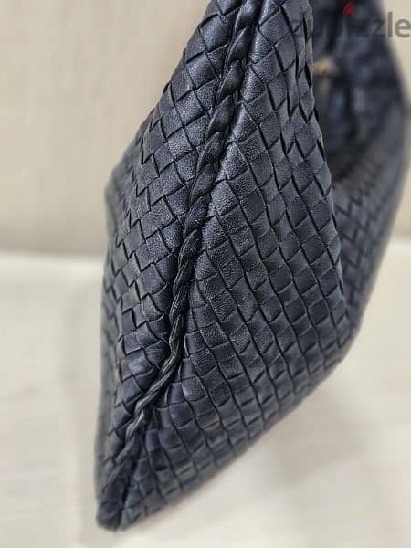 Bottega Veneta Black Intrecciato Leather Medium AND Bifold Cardholder 10