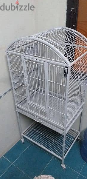 Big cage for sale 32bd pls call WhatsApp number 38810781 0