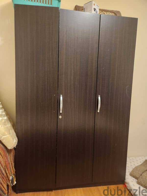 Queen size bed & Cupboard for sale 1