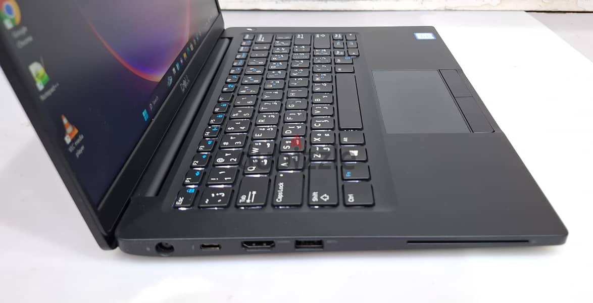 DELL Core i7 8th Generation Laptop 1TB M. 2 SSD 16GB RAM Same Like New 13