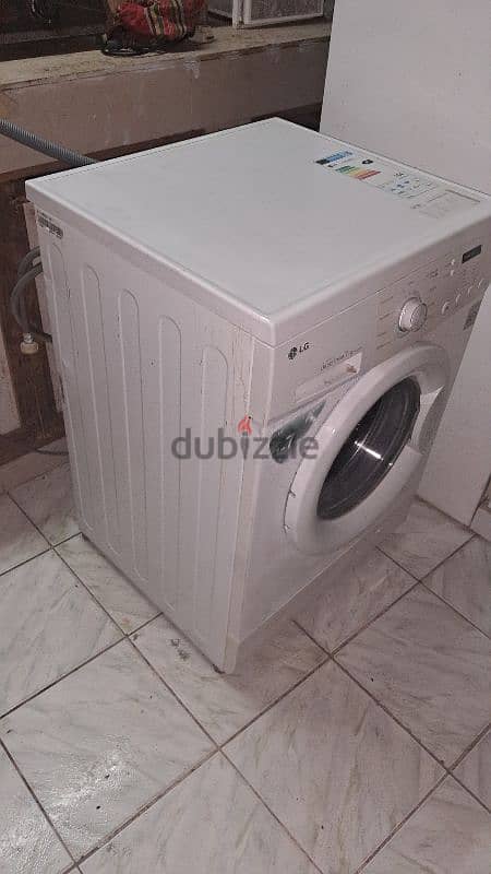 LG 7.0 kg fully outomatic wash Dry 4