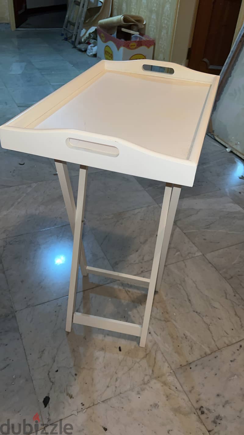 White table 1