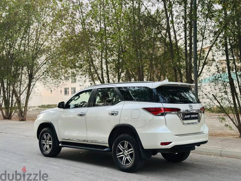 TOYOTA FORTUNER 2020 MODEL SINGLE OWNER CALL33264602 34355768 35400768 1