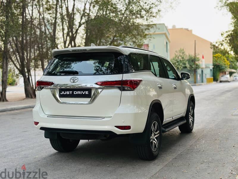 TOYOTA FORTUNER 2020 MODEL SINGLE OWNER CALL33264602 34355768 35400768 6