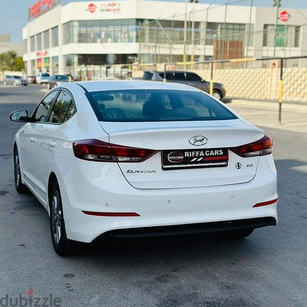 Hyundai Elantra 2018 6