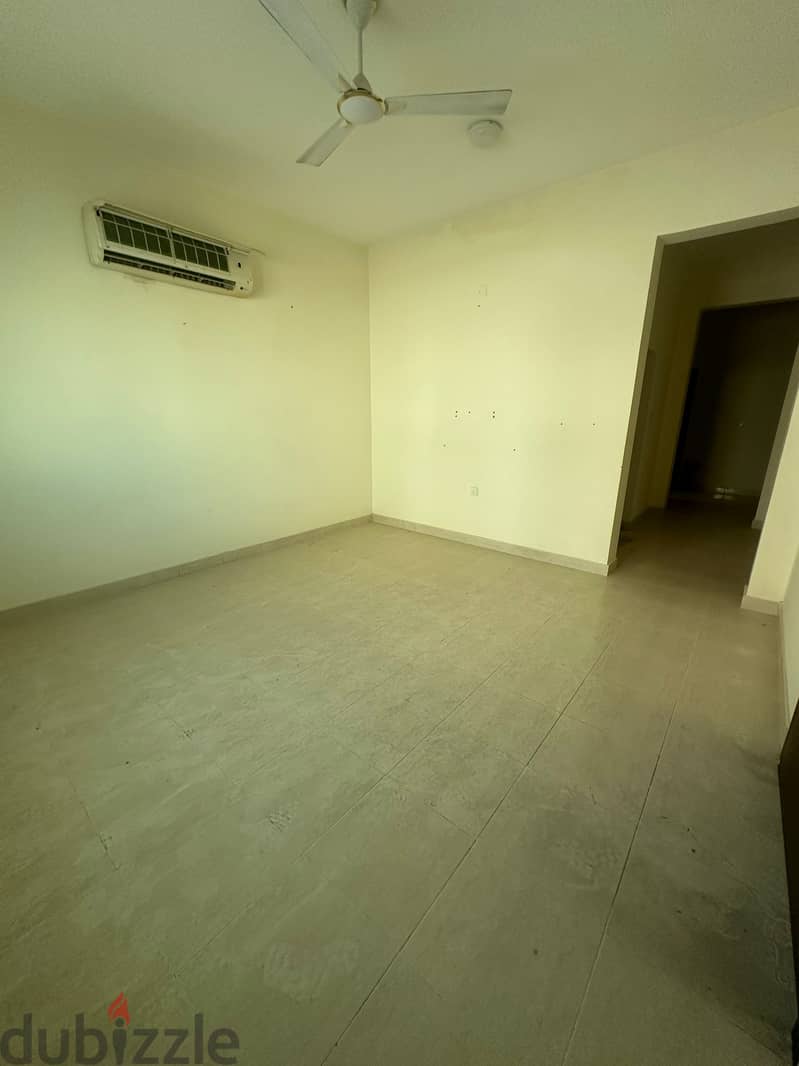 Al Jadir Residence 8