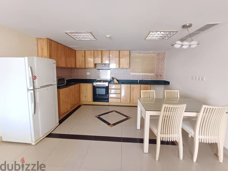 Crazy offrer !!! Spacious 3 Bhk | Balcony | Wifi & H/k | In Juffair 2