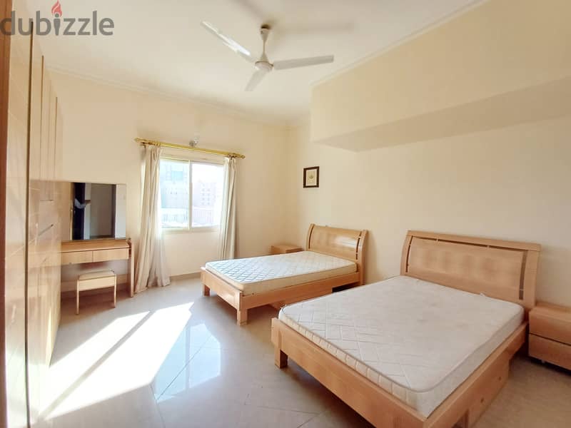 Crazy offrer !!! Spacious 3 Bhk | Balcony | Wifi & H/k | In Juffair 7