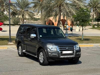 Mitsubishi Pajero 2016 grey