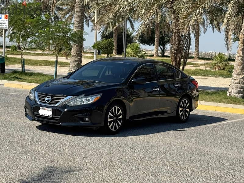 Nissan Altima 2016 black 1