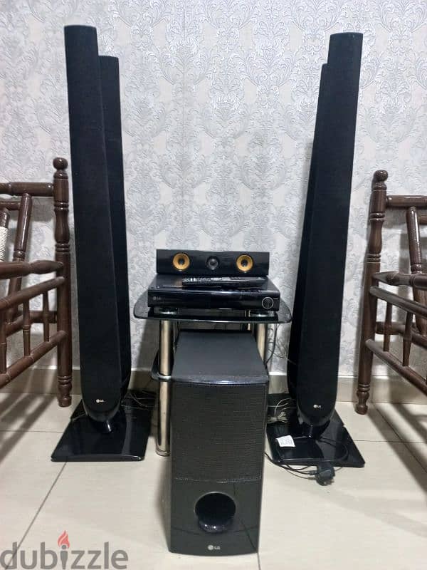 LG home theater 5.1 Bluetooth 0