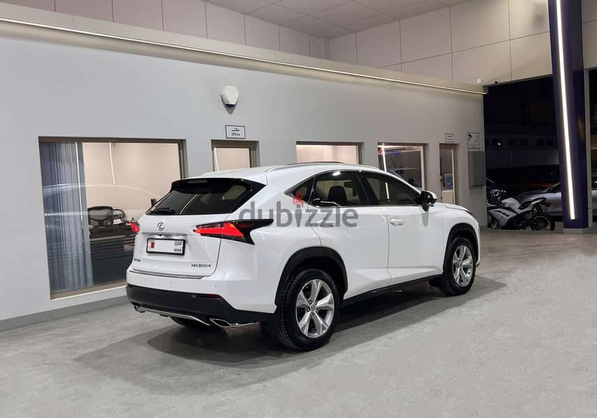 Lexus NX 200t 1