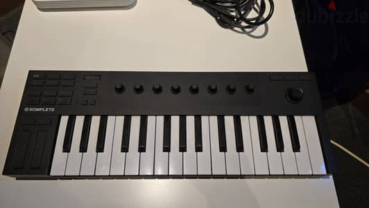 Midi keyboard Komplete kontrol m32