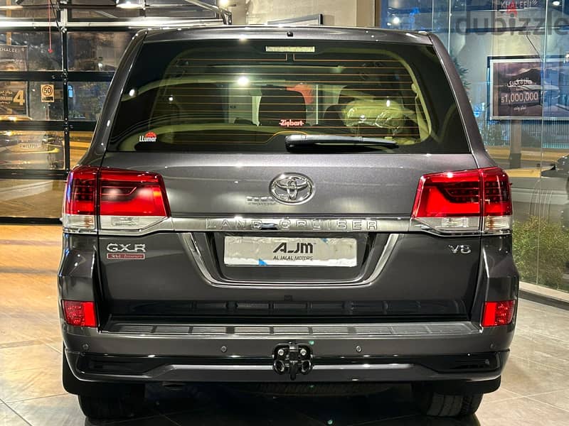 TOYOTA LAND CRUISER GXR V8 MODEL 2018 FOR SALE 2