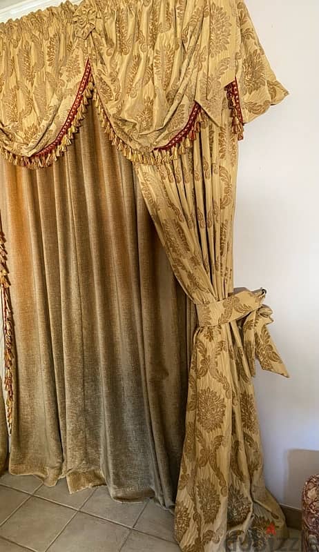 Curtain with top decor and Chiffon with tie back 2