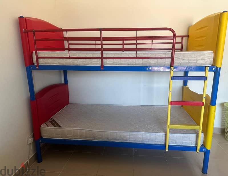 Bunk bed with Mattress 0