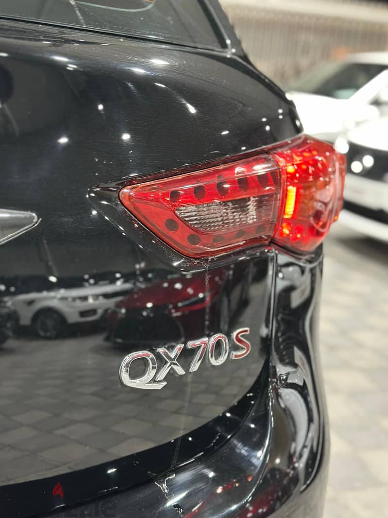 Infiniti QX70 2016 11