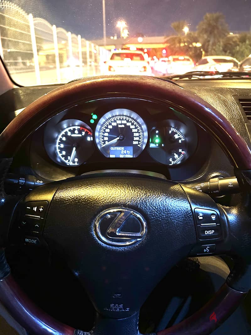 Lexus GS 300 clean car 6