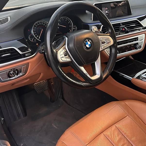 BMW 7-Series 2016 6