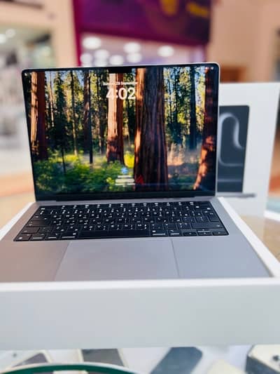 MACBOOK PRO M3 PRO CHIP 14 INCH FOR SALE