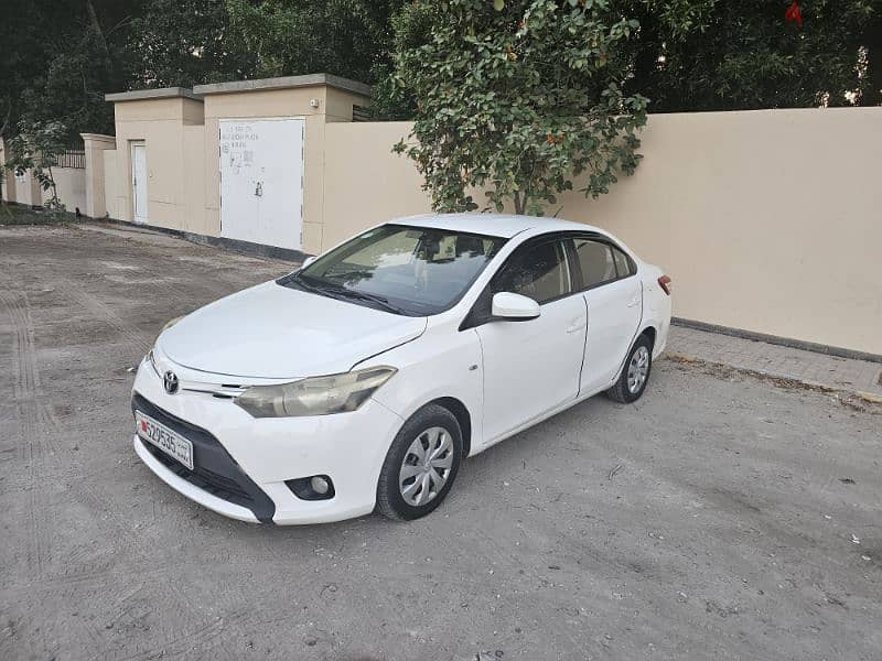 Toyota Yaris 2016 1