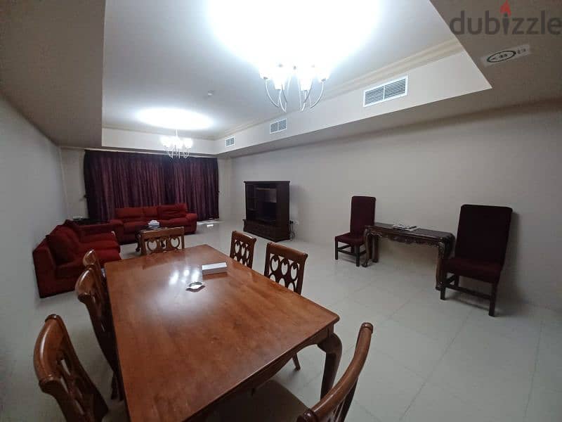 1 bed space available for rent in juffair Very big apartment 5