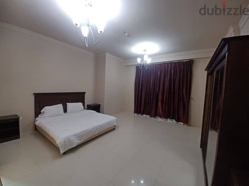 1 bed space available for rent in juffair Very big apartment 6