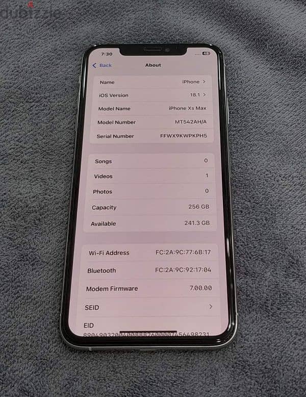 iPhone Xs Max - 256GB   In a very good condition Battery 82% 4