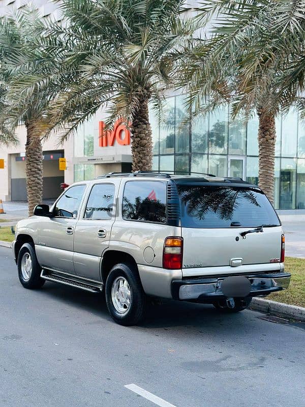 GMC Yukon 2003 model. 8 Seater Jeep with Automatic electronic seats 7