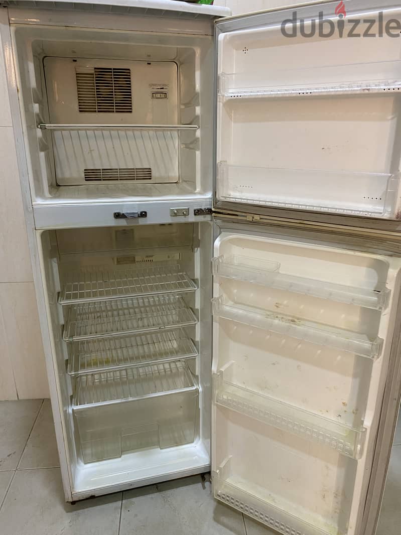 Toshiba refrigerator 1