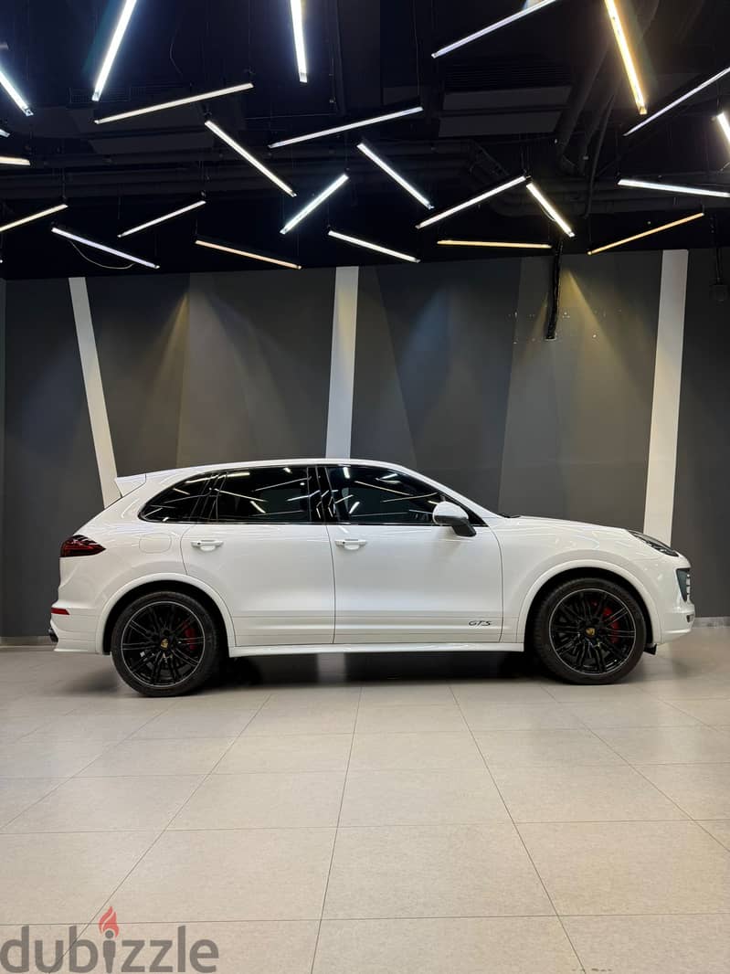 Porsche Cayenne GTS 2016 2