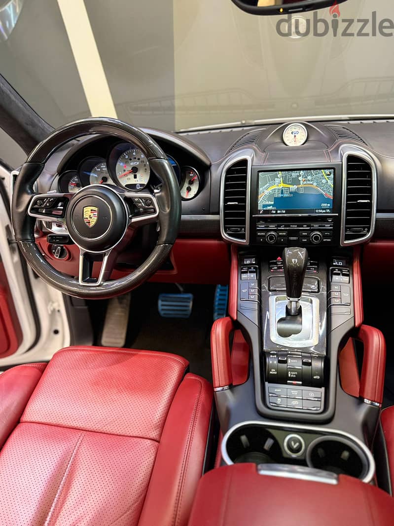 Porsche Cayenne GTS 2016 6