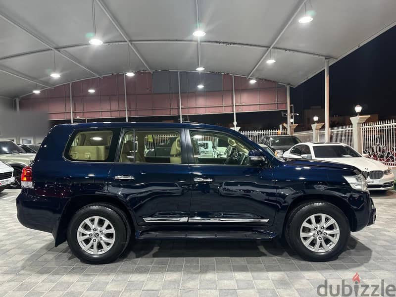 Toyota Land Cruiser 2016 9