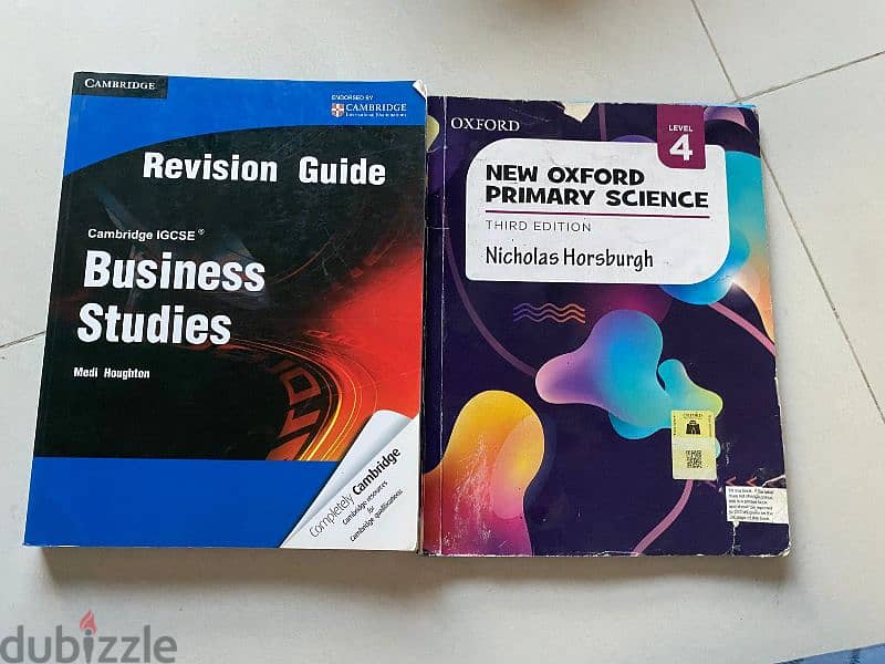 igcse books good condition and 4grade books 3