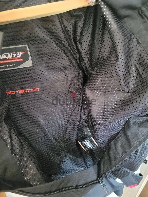 Motorcycle Riding Safety Jacket with Armour 1