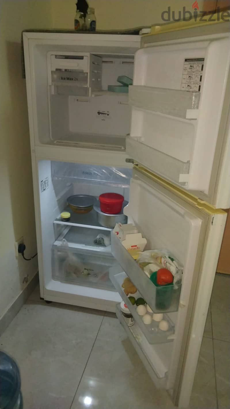 Used fridge with good condition (second hand) 1